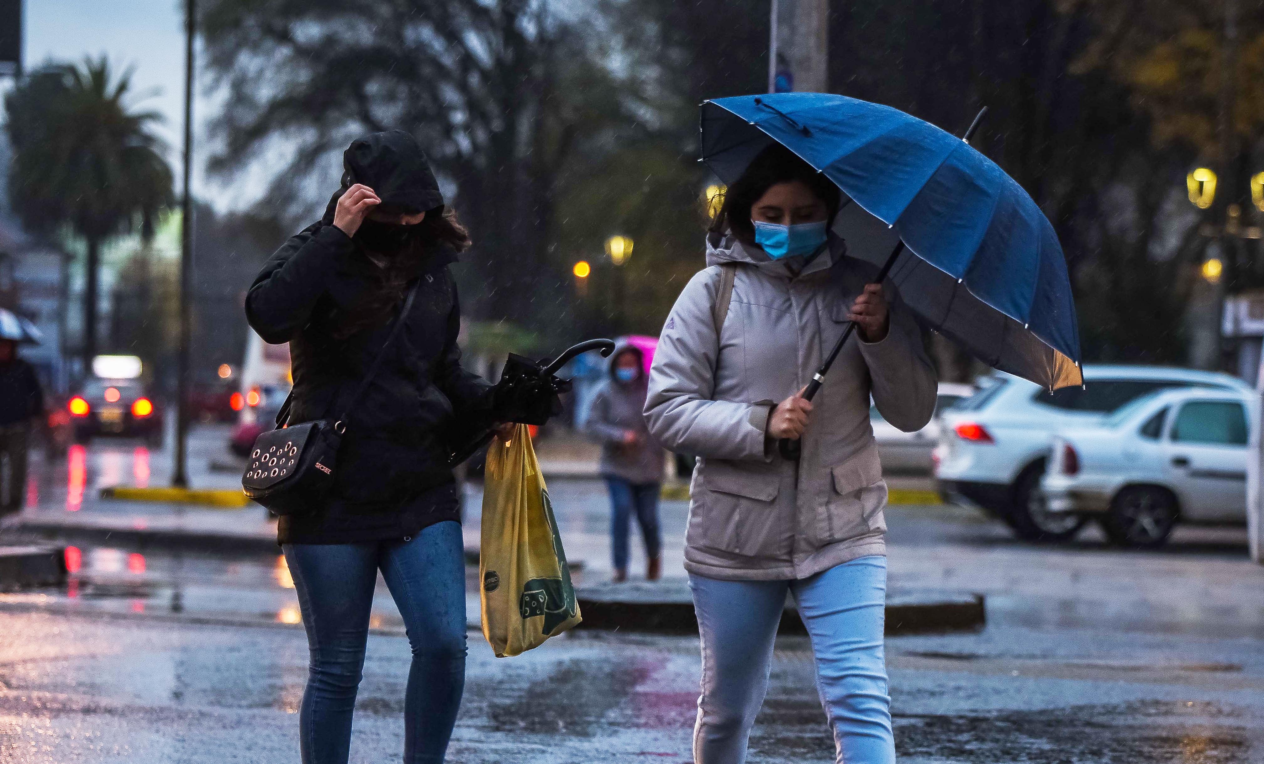 Temuco: Temporal De Lluvia Y Viento Afecta A La Ciudad