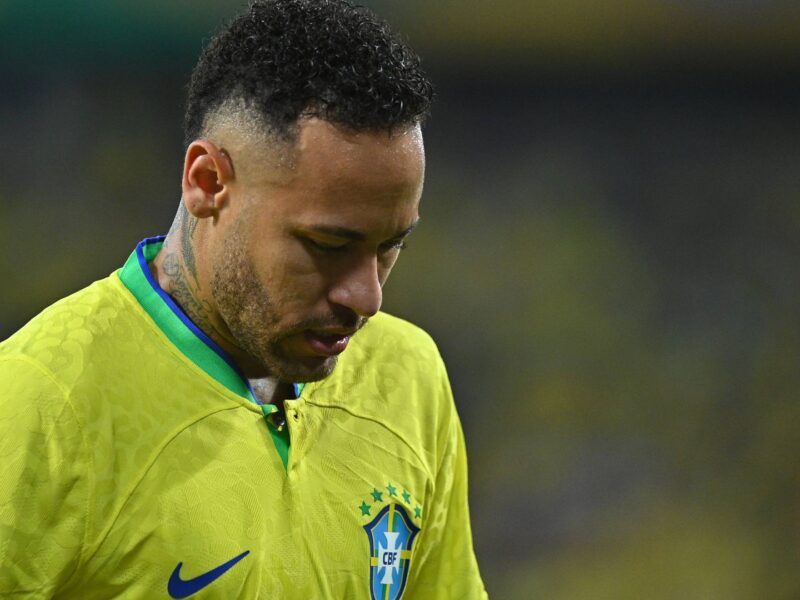Neymar lamentó su grave lesión.