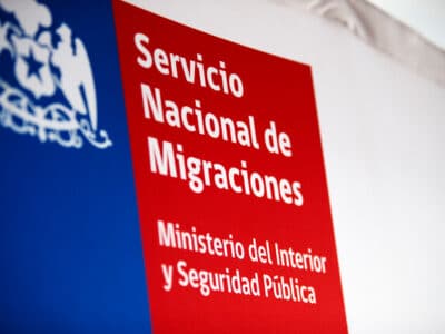 Chile expulsa a 45 personas extranjeras en un vuelo a cinco destinos